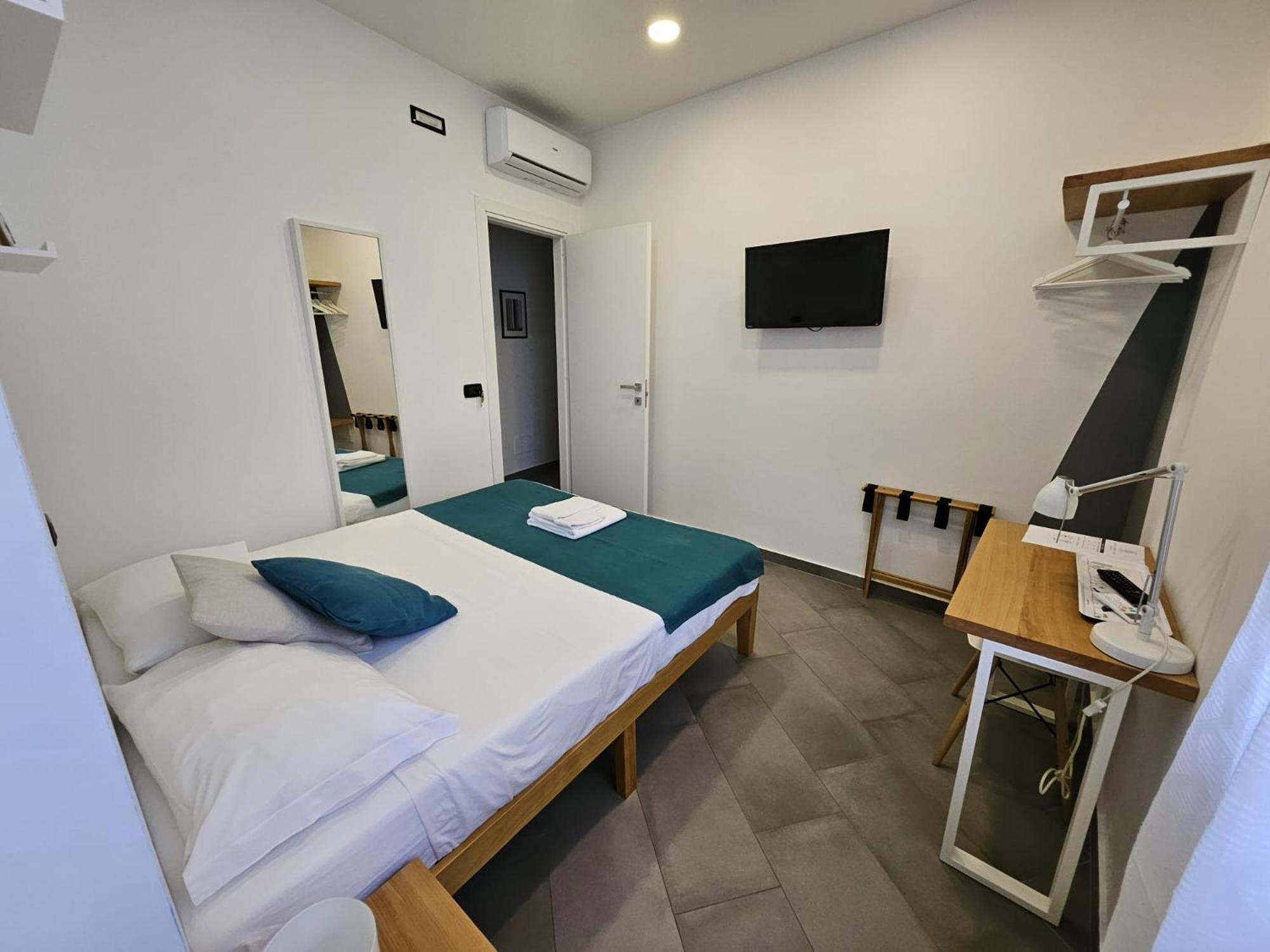 B&B Fuori Squadro - In Centro Con Terrazza Relax Vista Mare Reggio di Calabria Exterior foto