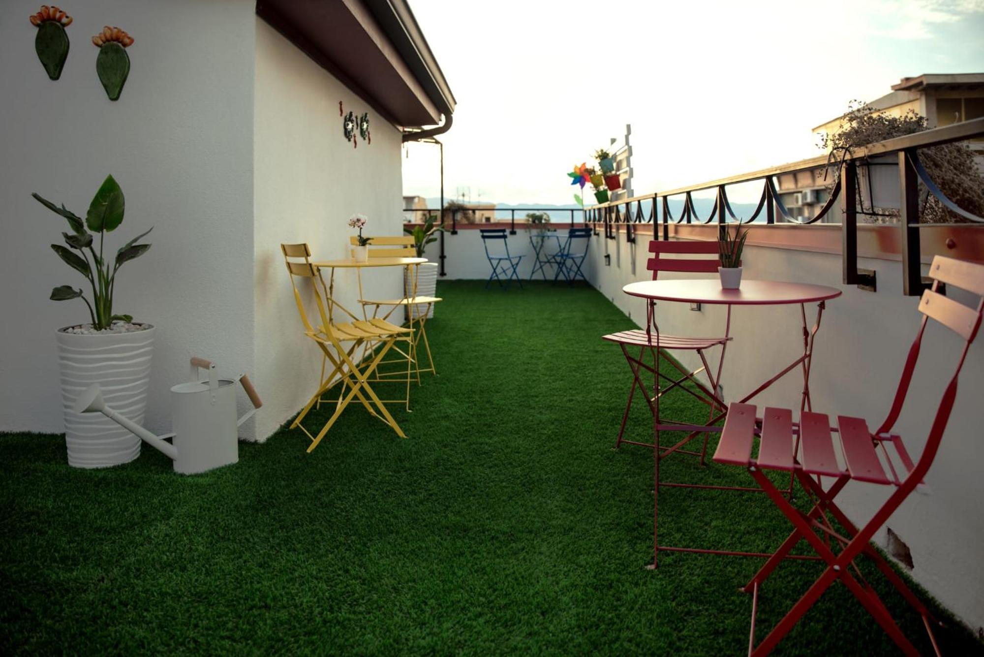 B&B Fuori Squadro - In Centro Con Terrazza Relax Vista Mare Reggio di Calabria Exterior foto