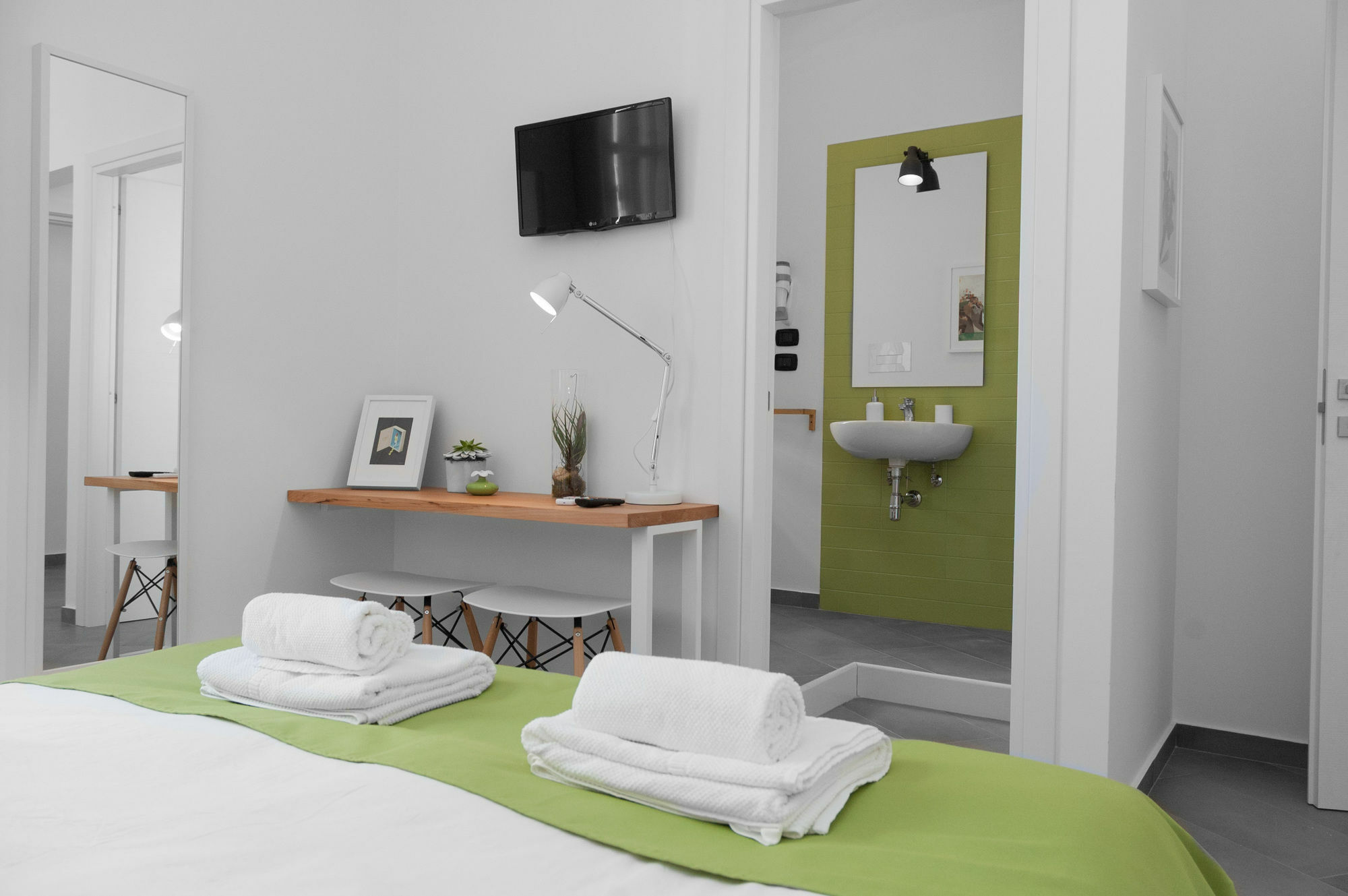B&B Fuori Squadro - In Centro Con Terrazza Relax Vista Mare Reggio di Calabria Exterior foto